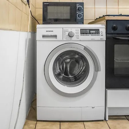 Roomy 2Br Apt. Near Akh -Perfect For Longstays Wiedeń Zewnętrze zdjęcie